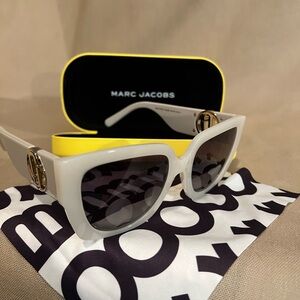 Marc Jacobs White Cat Eye Sunglasses w/ Gold Logo & Case